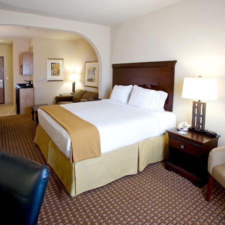 Holiday Inn Express Hotel And Suites Kingsville By Ihg Zimmer foto