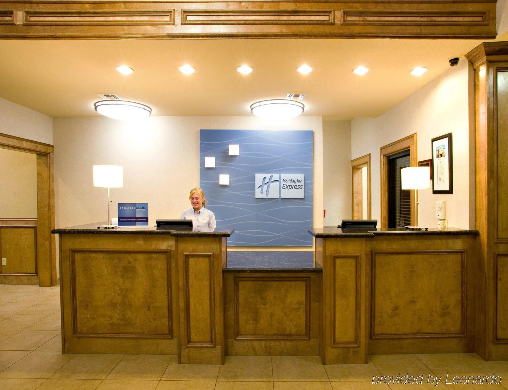 Holiday Inn Express Hotel And Suites Kingsville By Ihg Interior foto
