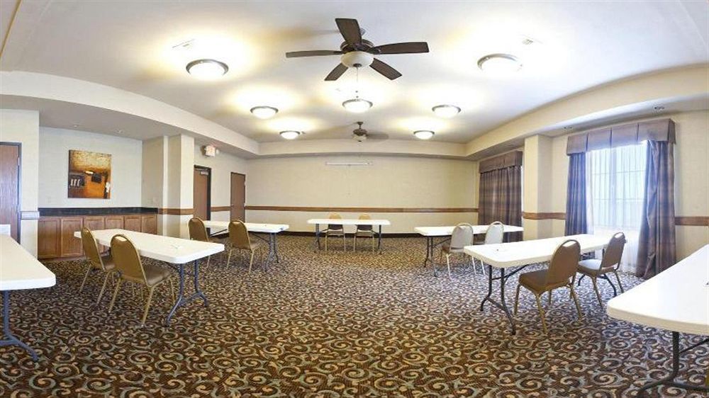 Holiday Inn Express Hotel And Suites Kingsville By Ihg Exterior foto