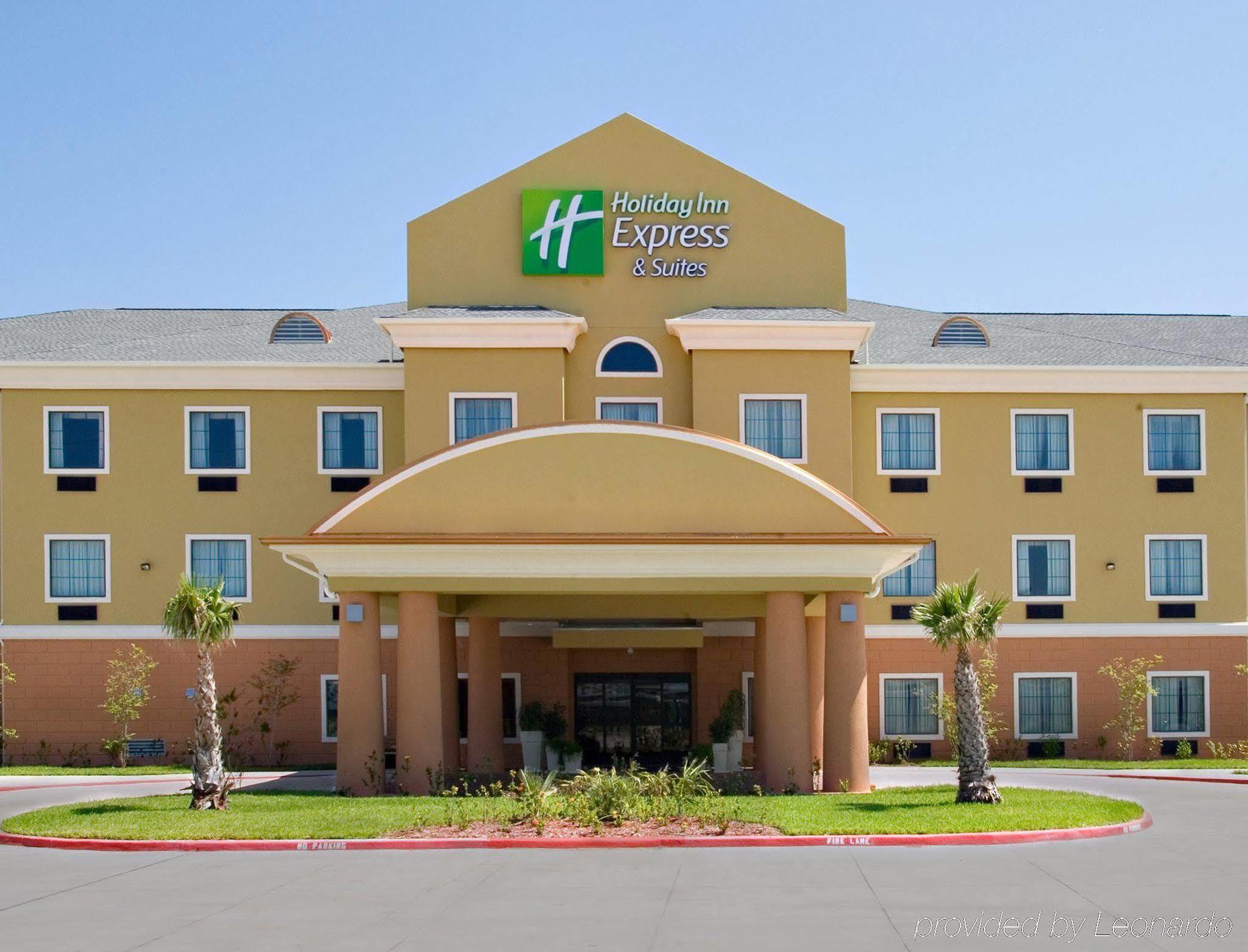 Holiday Inn Express Hotel And Suites Kingsville By Ihg Exterior foto