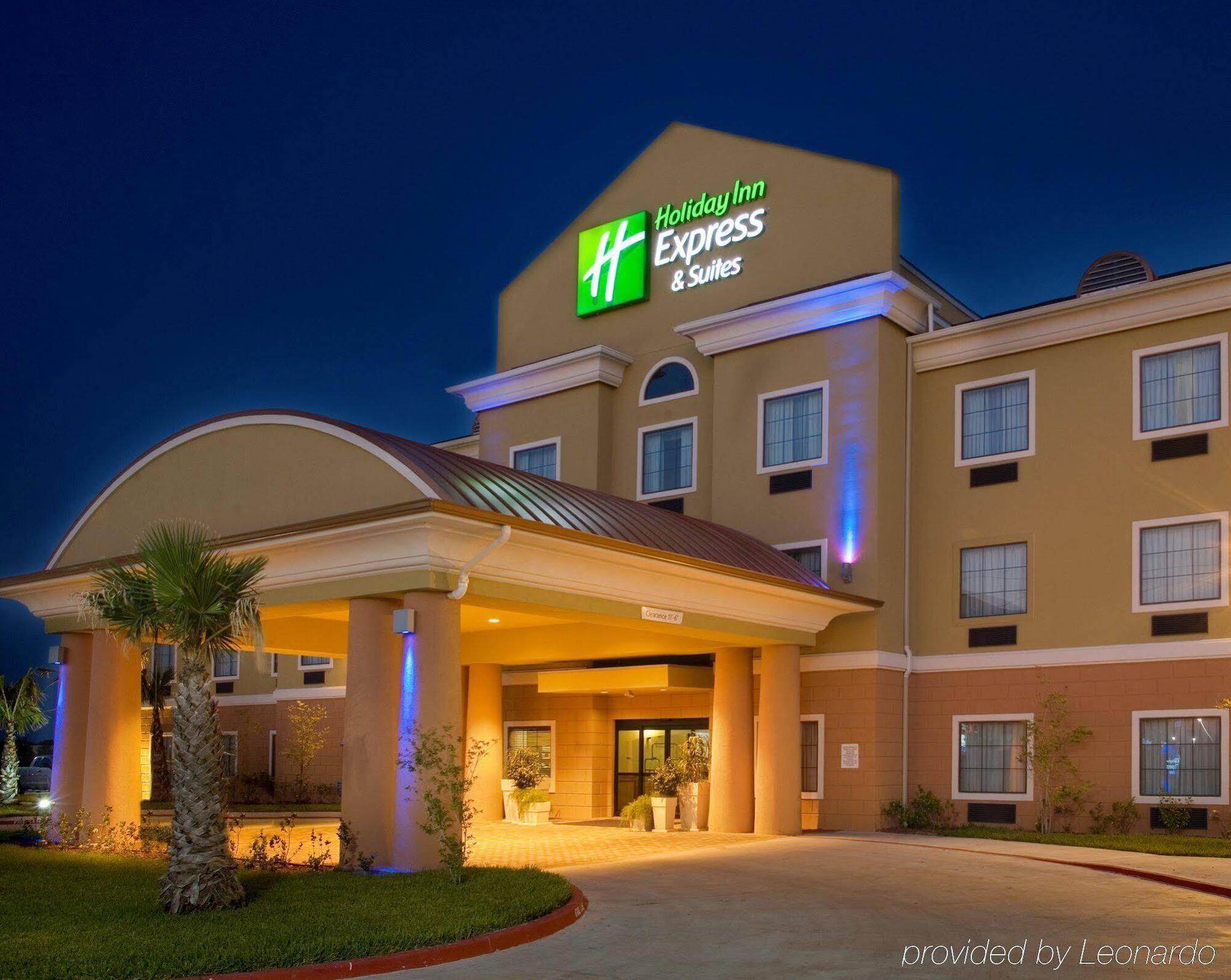 Holiday Inn Express Hotel And Suites Kingsville By Ihg Exterior foto